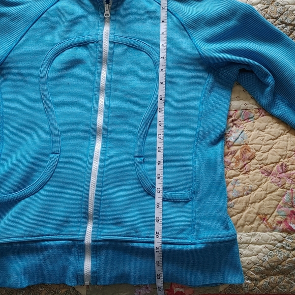 Lululemon Scuba Hooded Sweatshirt - Picture 5 of 6